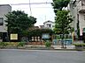 周辺：聞く、話す事を通して、感謝する心、思いやる心を育てていきます。保護者の方の勤務時間、通勤時間を考慮して午後10時までの延長保育を実施し、家庭的な雰囲気を大切にしています。