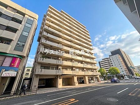 学校も近く、周辺には色々なお店もありとても便利な立地です♪