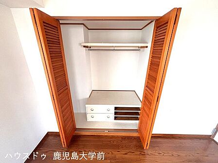 日常使いのアイテムや季節物の保管にも便利。