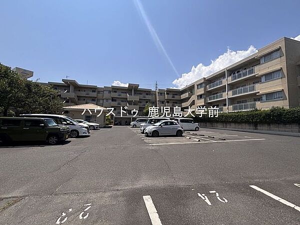 駐車場を拡大表示