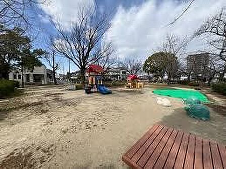 森の里公園 徒歩2分。 160m