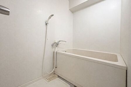◆明るいユニットバス♪※AI加工画像につき、現況と異なります。