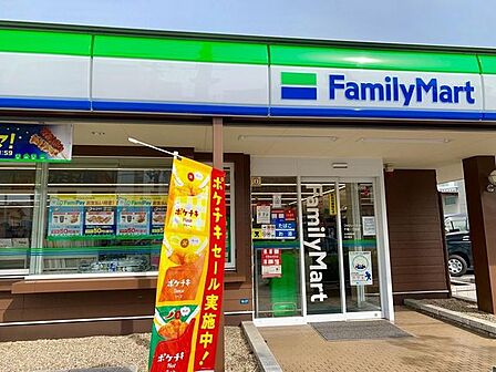 ファミリーマート千種一丁目店 徒歩4分。 320m