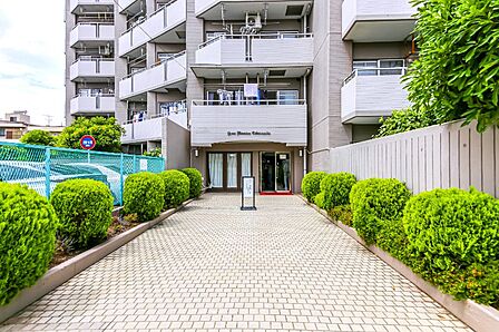 マンションエントランスアプローチ