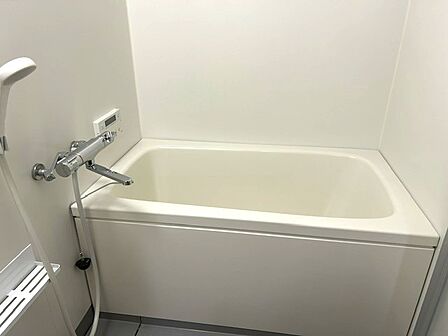 広々とした浴室です