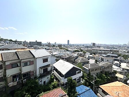 海まで見渡せるロケ−ション