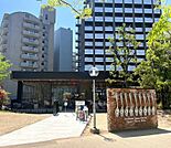 江坂公園 416m