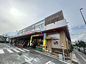 Foods Market satake 豊中稲津店 412m