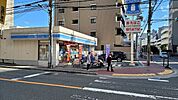 ローソン江坂東店 391m