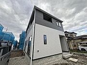 1号棟外観となります。足場も外れて全体が見渡せるようになりました。