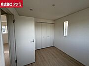 ５．２帖の洋室。
