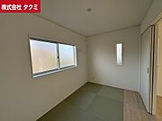 ２号棟のLDK脇の５帖の和室