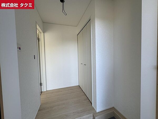 玄関を拡大表示