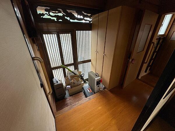 玄関を拡大表示