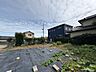 周辺：土地の中央付近から南東方向の写真です。