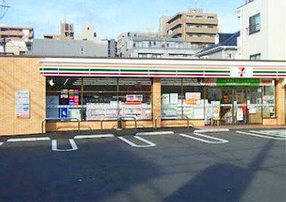 セブンイレブン...