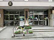 中央区立豊海小学校 徒歩6分。 410m