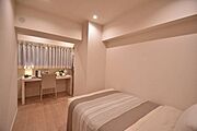 デスク付きの洋室は、リモートワークやお子様部屋などマルチに活躍します。