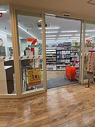 セブンイレブン東京ツインパークス店 10m