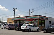 コンビニ「セブンイレブン 氏家桜野店まで1447m」