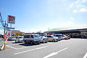 スーパー「サンユー岩曽店まで722m」