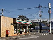コンビニ「セブンイレブン河内中岡本店まで965m」