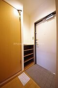 玄関（類似室内）