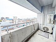南向きバルコニー※類似室内
