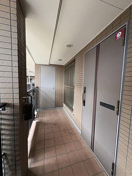 お荷物の一時置きが可能で外出・帰宅時の動線がスムーズになります。