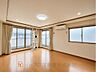 リビング/ダイニング：※掲載写真は、室内のイメージを分かりやすくするため、家具・家財等を消去する加工を施しております。