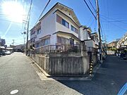 北東角地