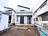 外観：スタイリッシュなグレーの外壁とブラックの縁取りが美しい外観。長期優良住宅認定・耐震等級3の安心仕様で新生活をスタート。高いデザイン性と住宅性能を両立した理想の住まいです。