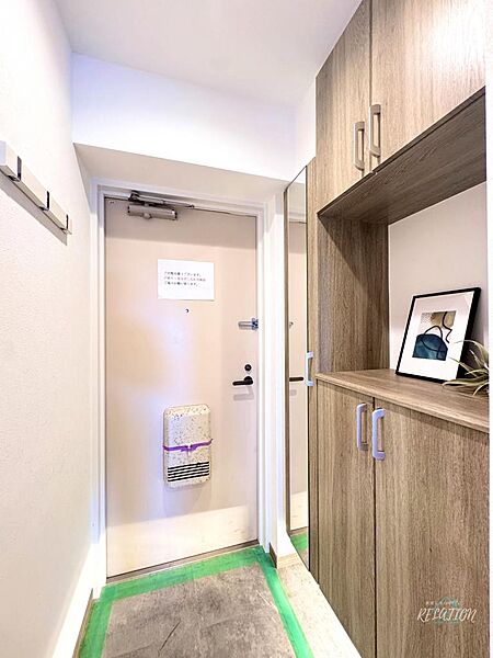 玄関を拡大表示