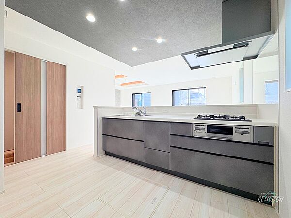 キッチンを拡大表示