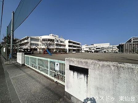 仙台市立長町南小学校 1290m