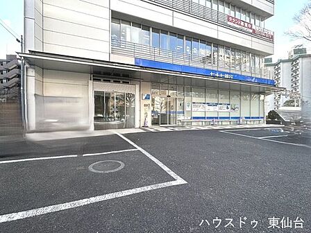 七十七銀行 荒町支店 190m