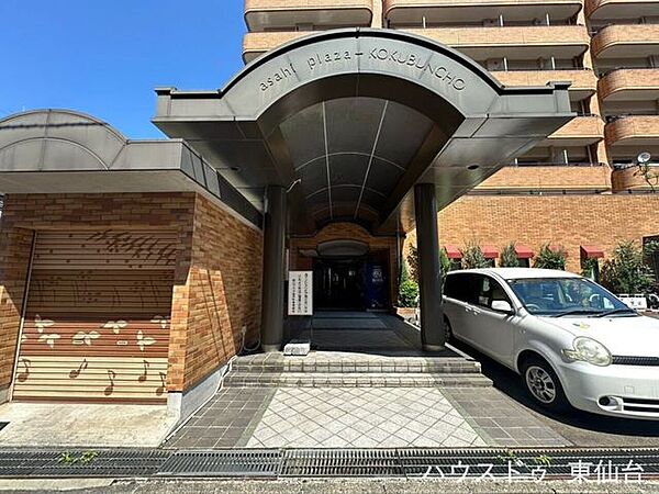エントランスを拡大表示