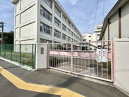 仙台市立三条中学校 940m