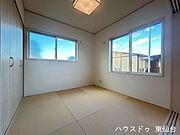 リビングに隣接している4.5帖の和室