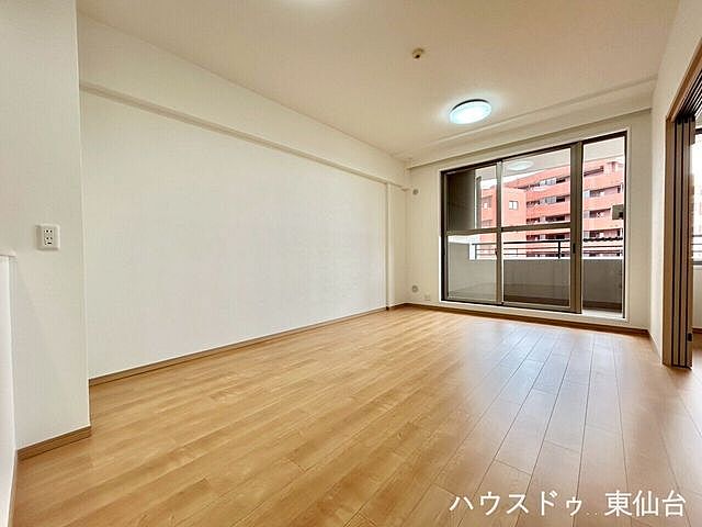 リビング/ダイニング ロイヤルパレス宮城野 9階/-