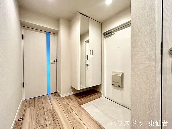 玄関を拡大表示