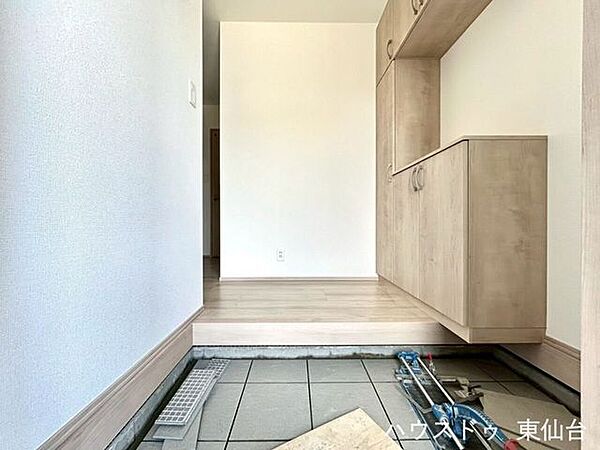 玄関を拡大表示
