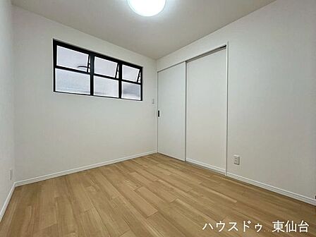こちら4.5帖のお部屋になります!子供部屋にピッタリなお部屋ですね!