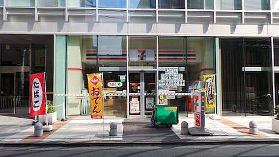 セブン-イレブ...