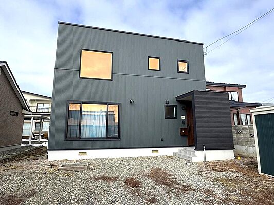 外観 帯広市西16条北1丁目　築浅中古物件