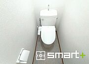 ～やはり便利なタンク式トイレ～ ・最近はタンクレストイレもございますが、タンク式の場合は停電時もお水を流すことが可能。 ・故障時なども比較的費用が安くなるなど、メリットが多くなります。 