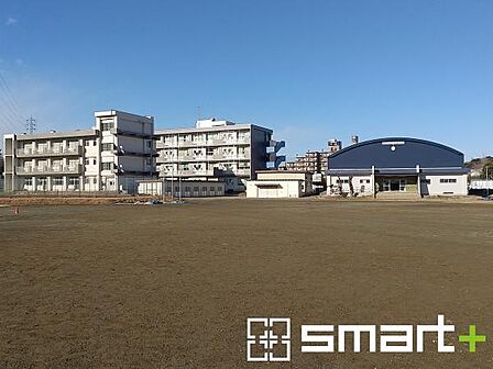 都賀中学校(790m)