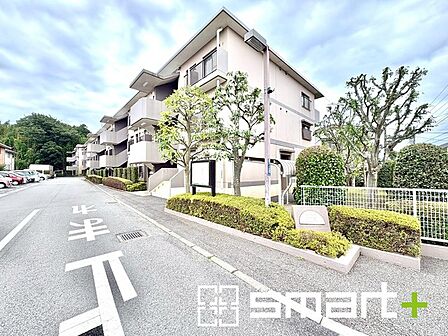 ~資金計画もお任せください~ ・ご見学はもちろん、住宅ローンなど資金面のご相談だけでもお気軽にどうぞ。 ・プロのアドバイザーがお客様にとって最適なプランをご提案させていただきます。