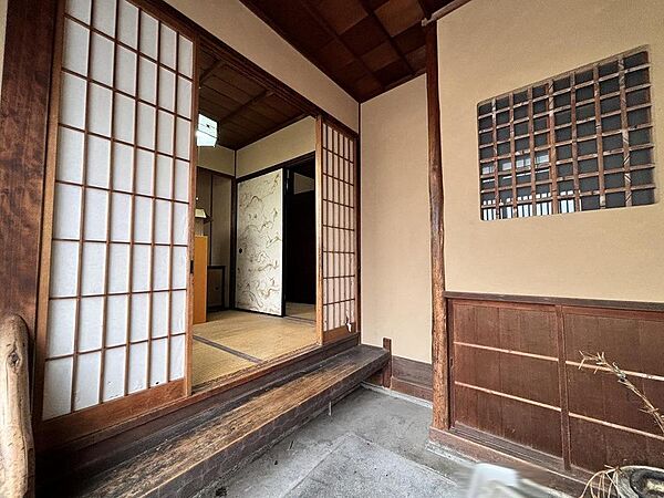 玄関