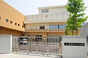 登下校時は仲良くお友達とのおしゃべりもはずみますね。ますます充実の学校生活になりそうです♪
